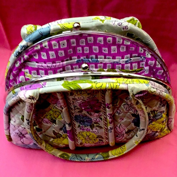 Purse - Picture 1 of 2